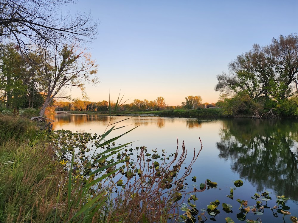 Sarett Nature Center | 2300 N Benton Center Rd, Benton Harbor, MI 49022, United States