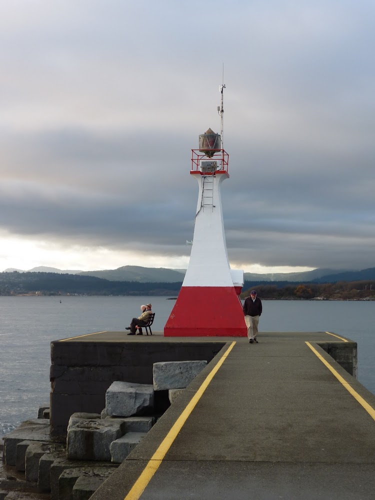 Ogden Point Lighthouse | The Breakwater, Victoria, BC V8V 1A1, Canada